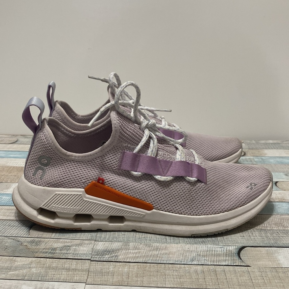 On Cloud Cloudeasy Running Shoes